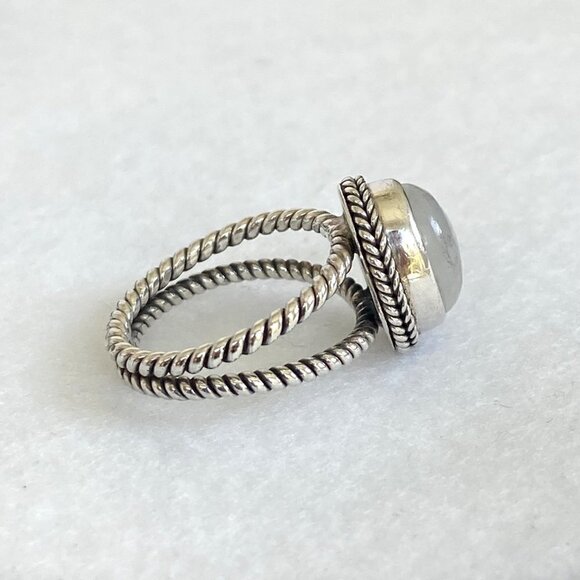 Sterling Silver 925 Oval Bezel Set Moonstone Twisted Split Shank Ring Sz 4.5 - Picture 5 of 16
